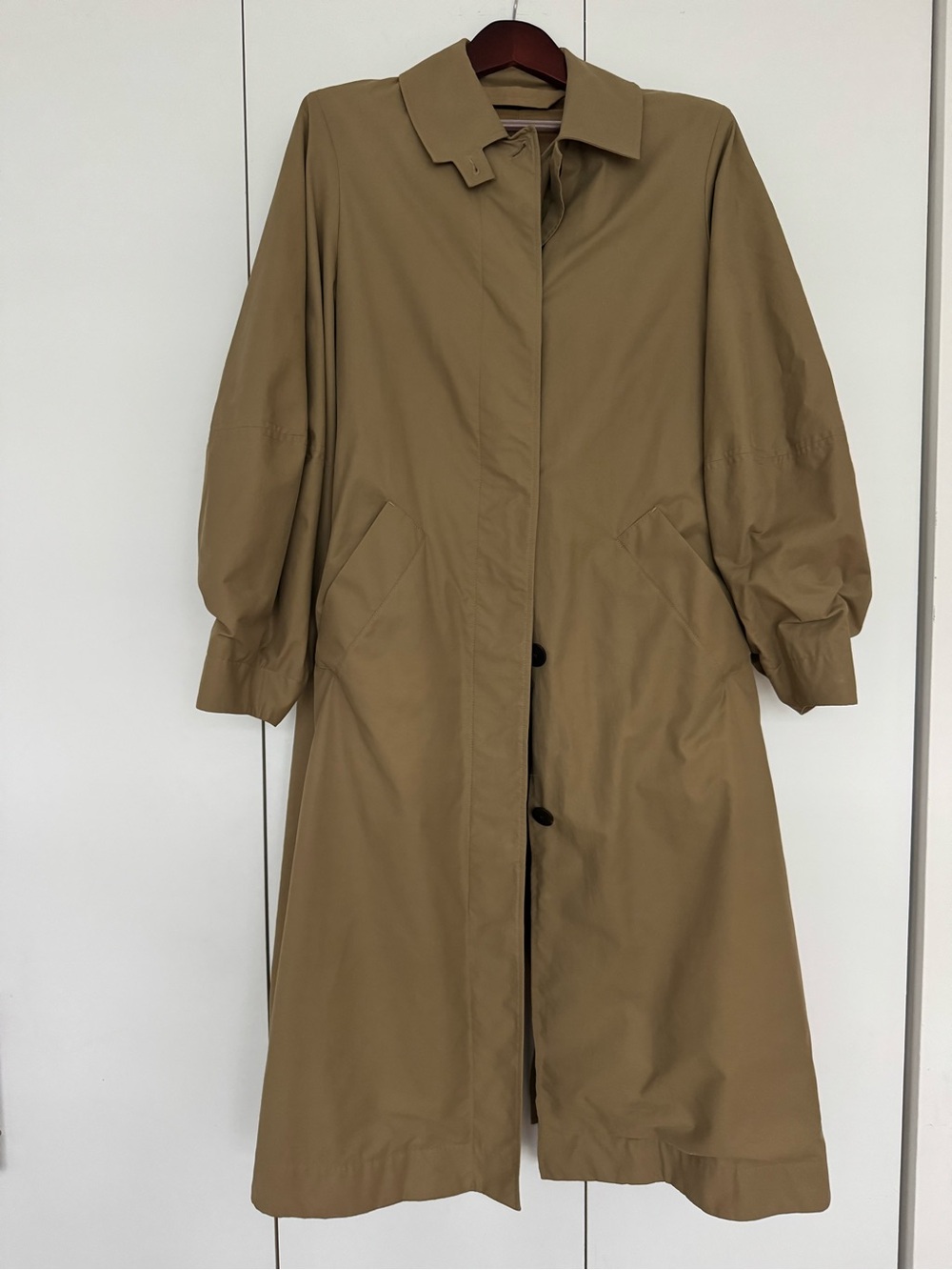 Long Trench Coat in Khaki